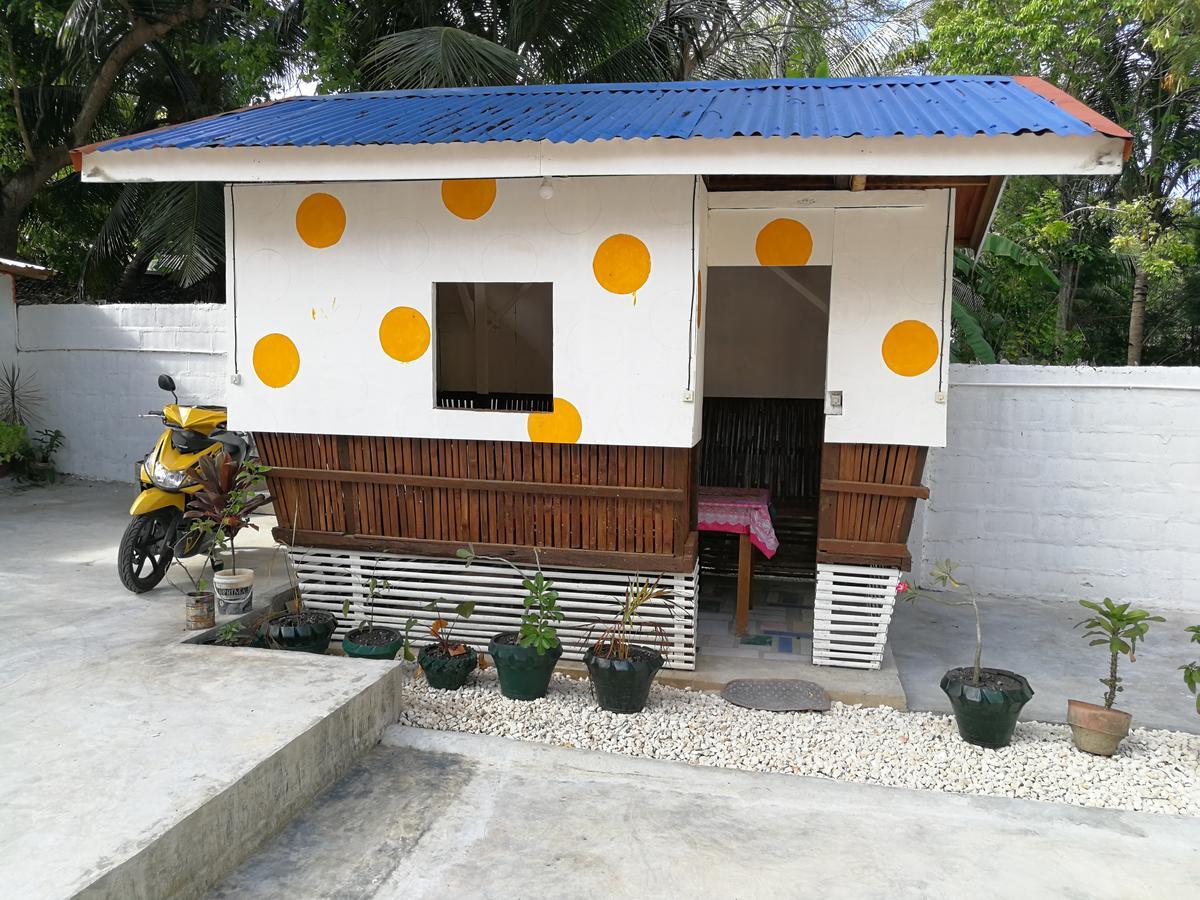 Islet View Pension House Oslob Esterno foto