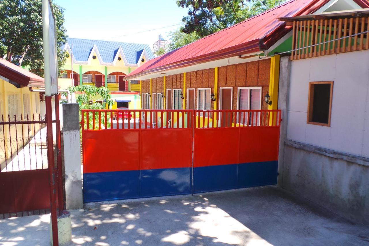 Islet View Pension House Oslob Esterno foto
