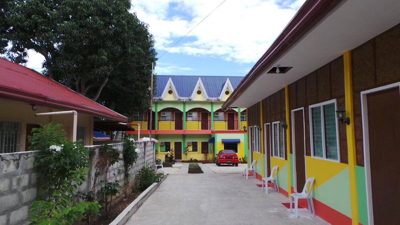 Islet View Pension House Oslob Esterno foto