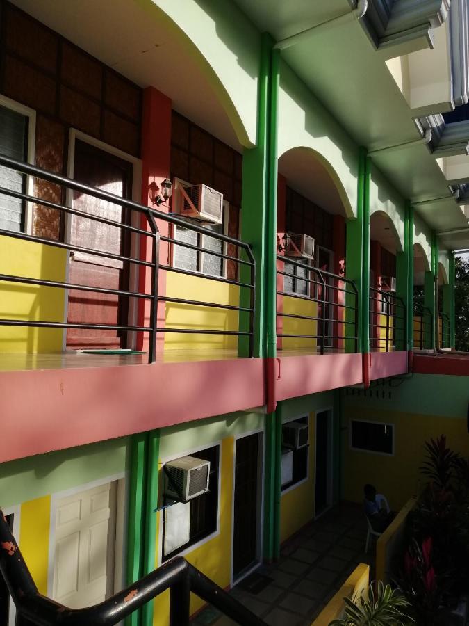 Islet View Pension House Oslob Esterno foto