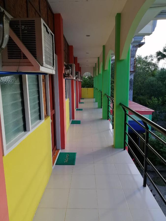 Islet View Pension House Oslob Esterno foto