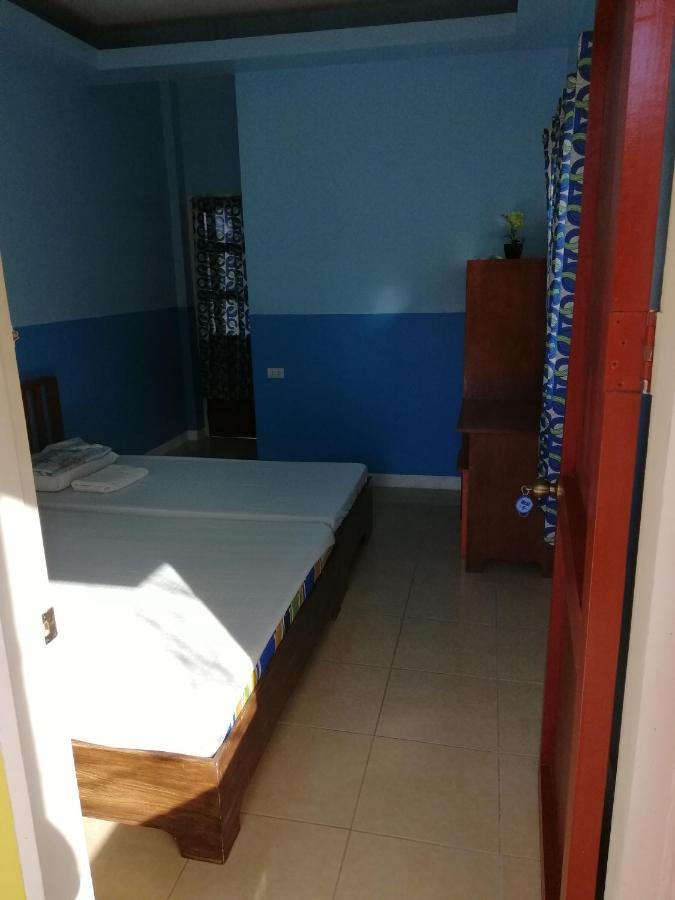Islet View Pension House Oslob Esterno foto