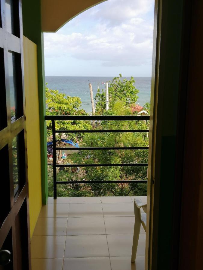Islet View Pension House Oslob Esterno foto
